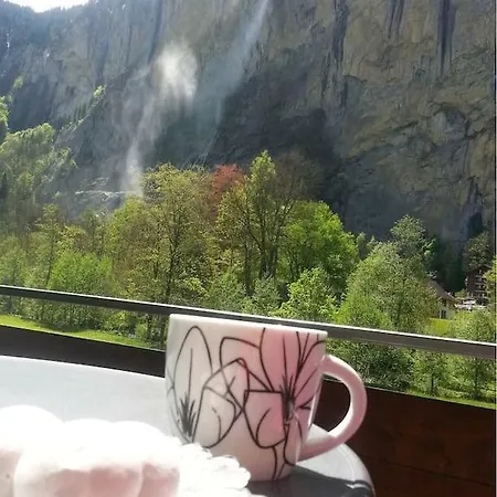 Eyhus 5 1br Opposite Staubbach Waterfalls + Parking Apartamento Lauterbrunnen